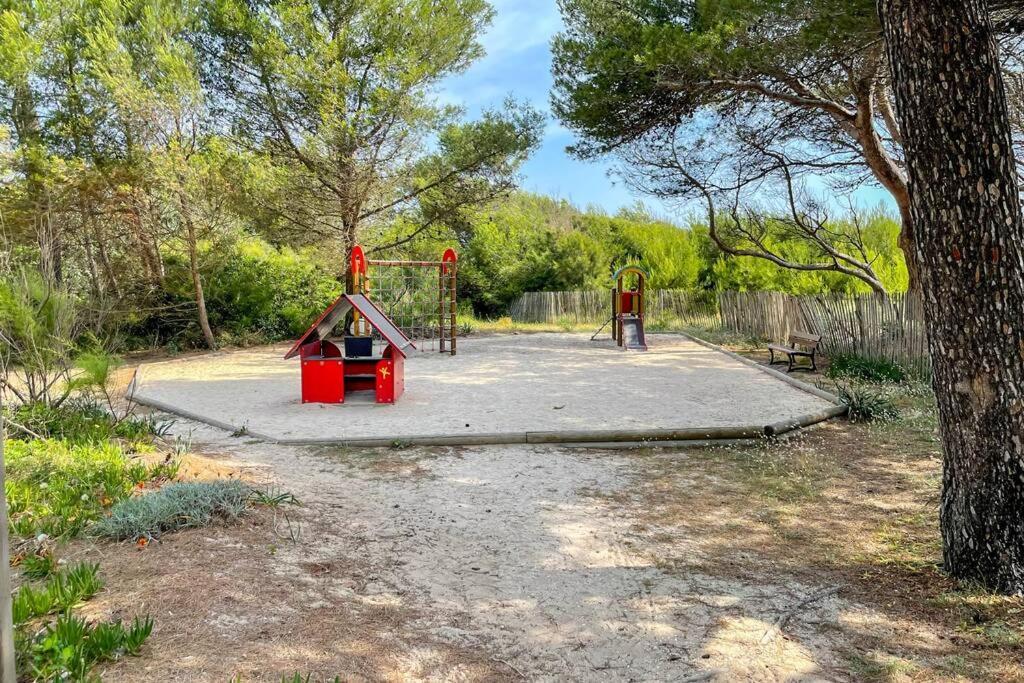 Appartement En Residence Privee, Face A La Mer Avec Acces Direct Plage Hyeres Exterior photo
